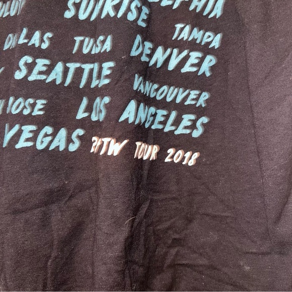 Panic at the disco Black Graphic 2018 concert T-Shirt sz lg Pray for the wicked - Picture 4 of 4